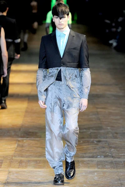 Look 20
